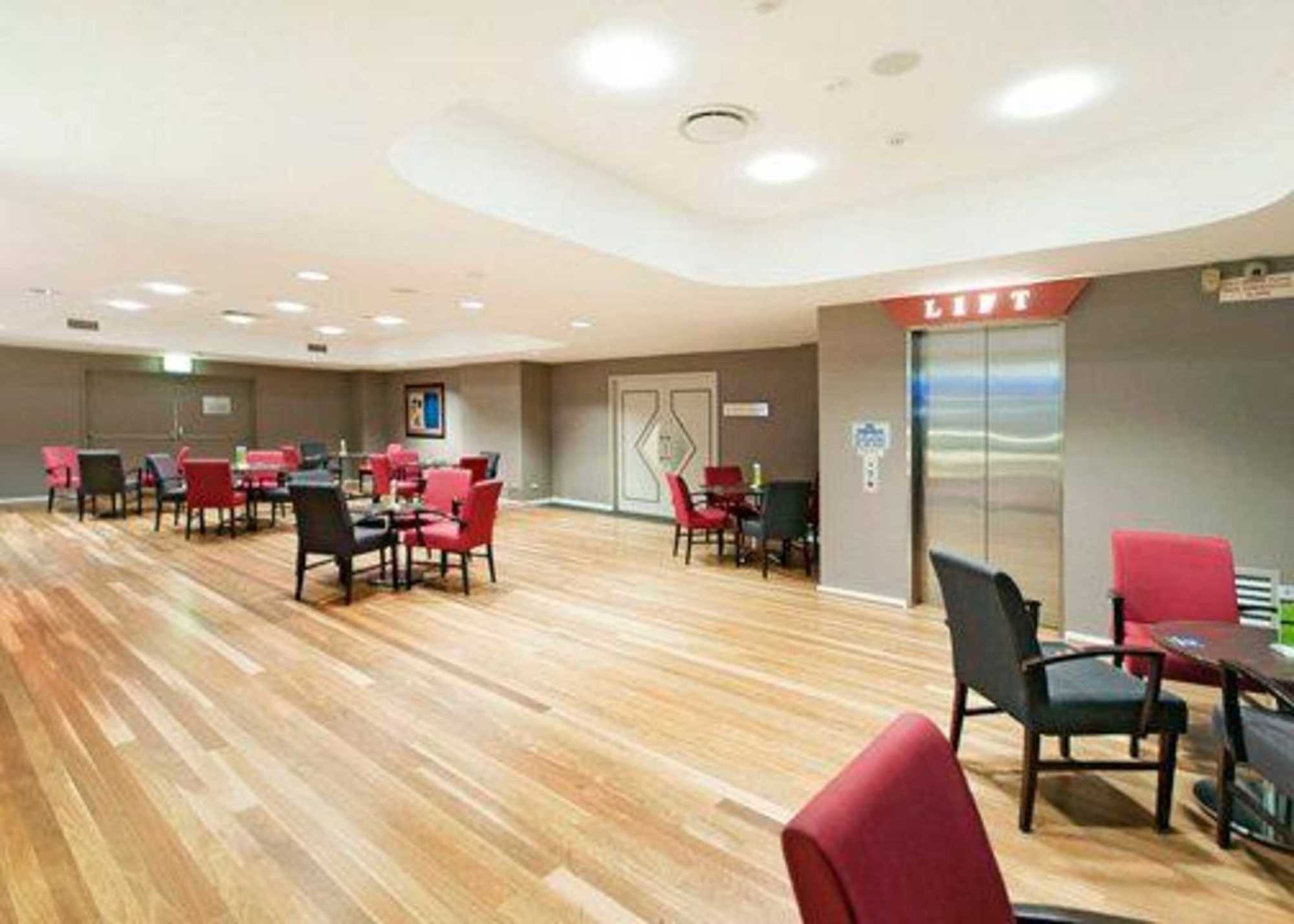 The Woden Hotel Phillip Facilities photo